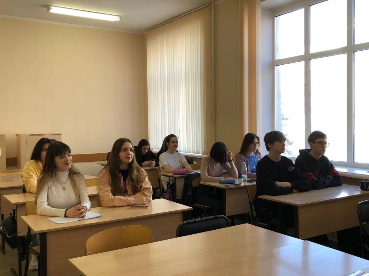 Кураторский час на тему:  «Искусство это не что, а как» Фото 1